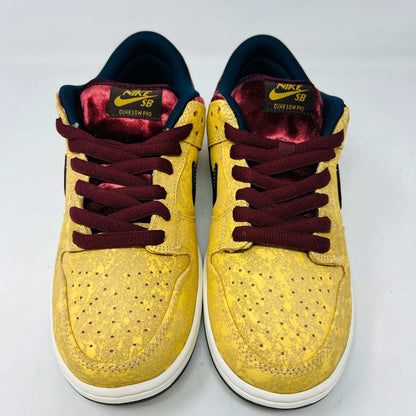 Nike SB Dunk Low City of Cinema sneakers, brand new with extra laces.