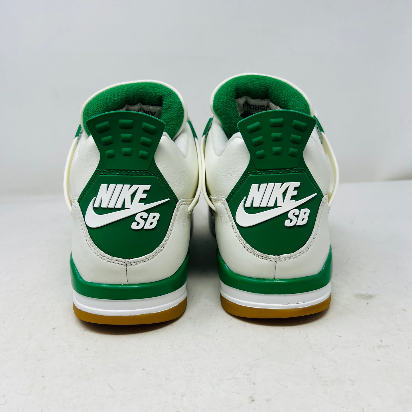 Jordan 4 Retro SB Pine Green