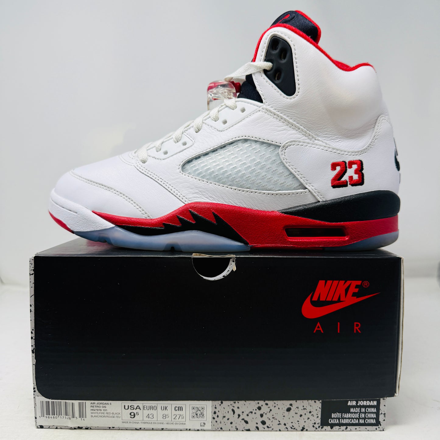 Jordan 5 Retro Fire Red Black Tongue (2025)