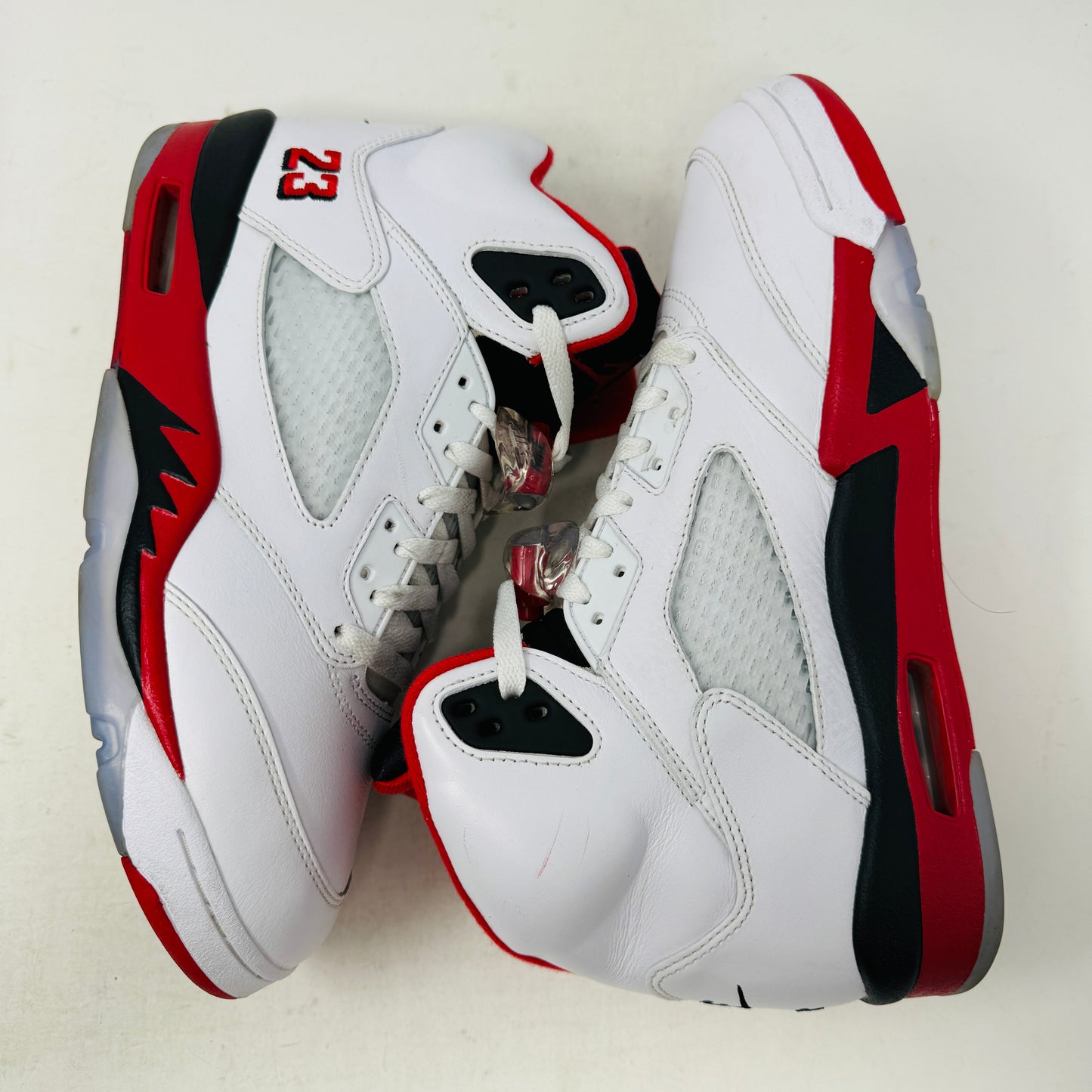 Jordan 5 Retro Fire Red Black Tongue (2025)