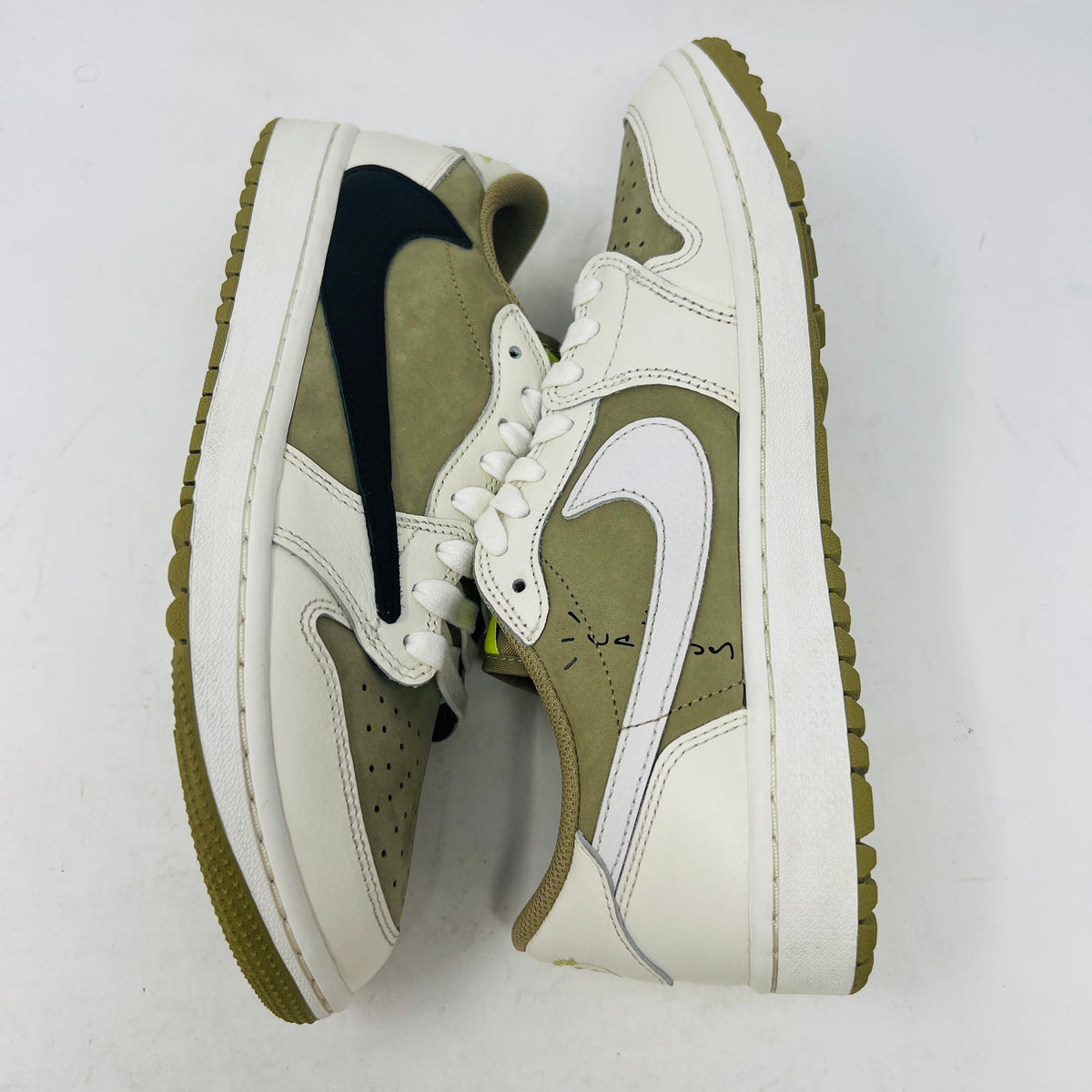 Jordan 1 Retro Low Golf Travis Scott Neutral Olive
