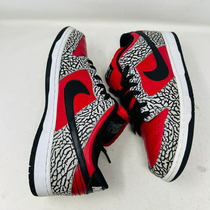 Nike SB Dunk Low Supreme Red Cement (2012)