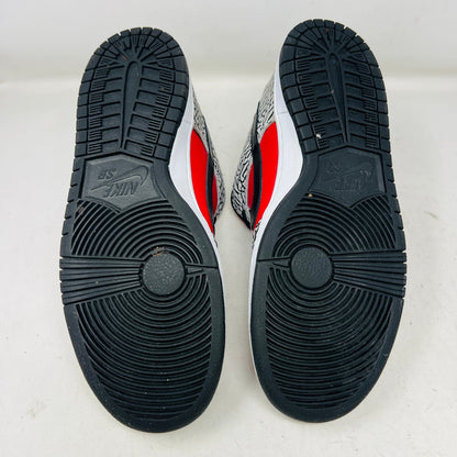 Nike SB Dunk Low Supreme Red Cement (2012)