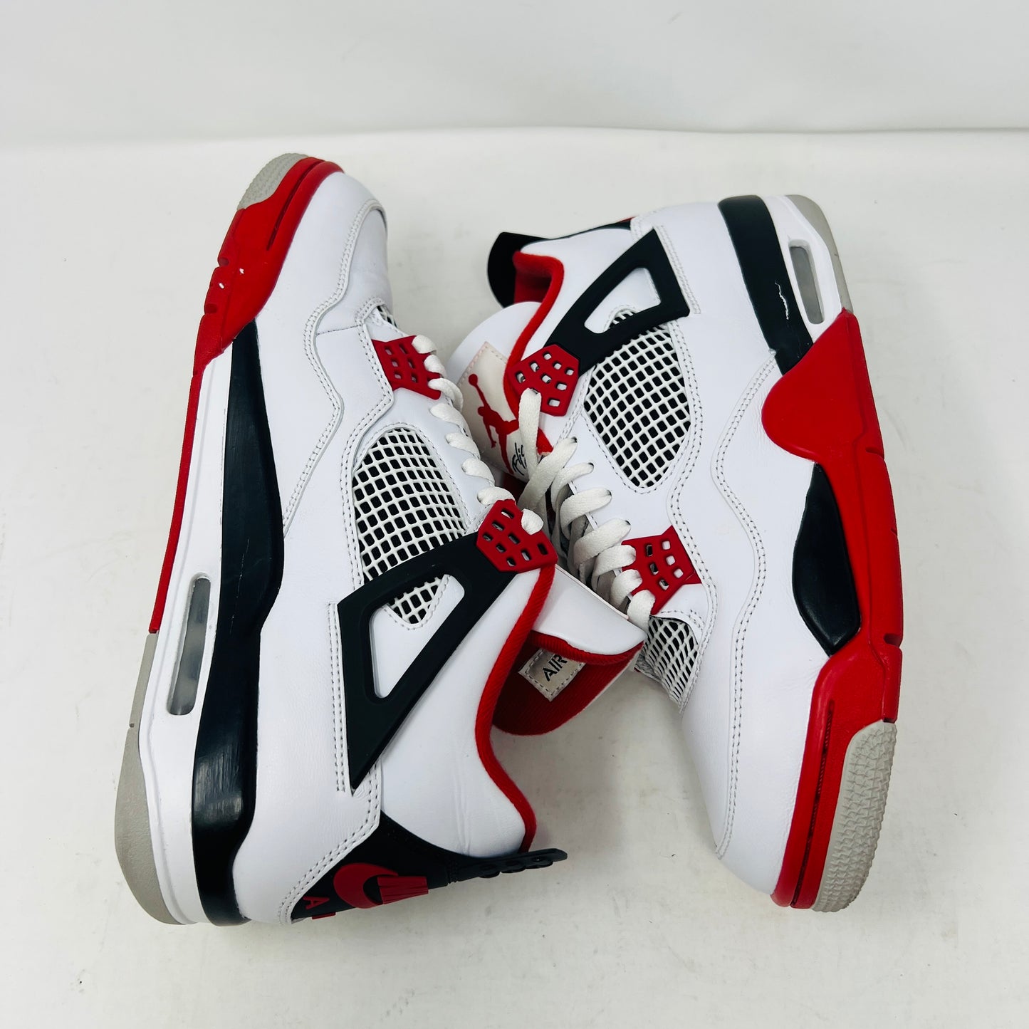 Jordan 4 Retro Fire Red (2020)