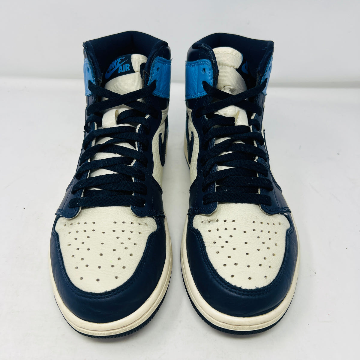 Jordan 1 Retro High Obsidian