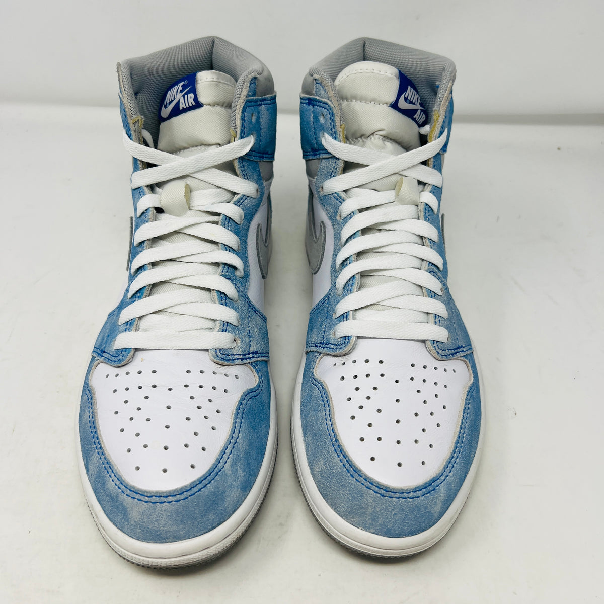Jordan 1 Retro High Hyper Royal Smoke Grey