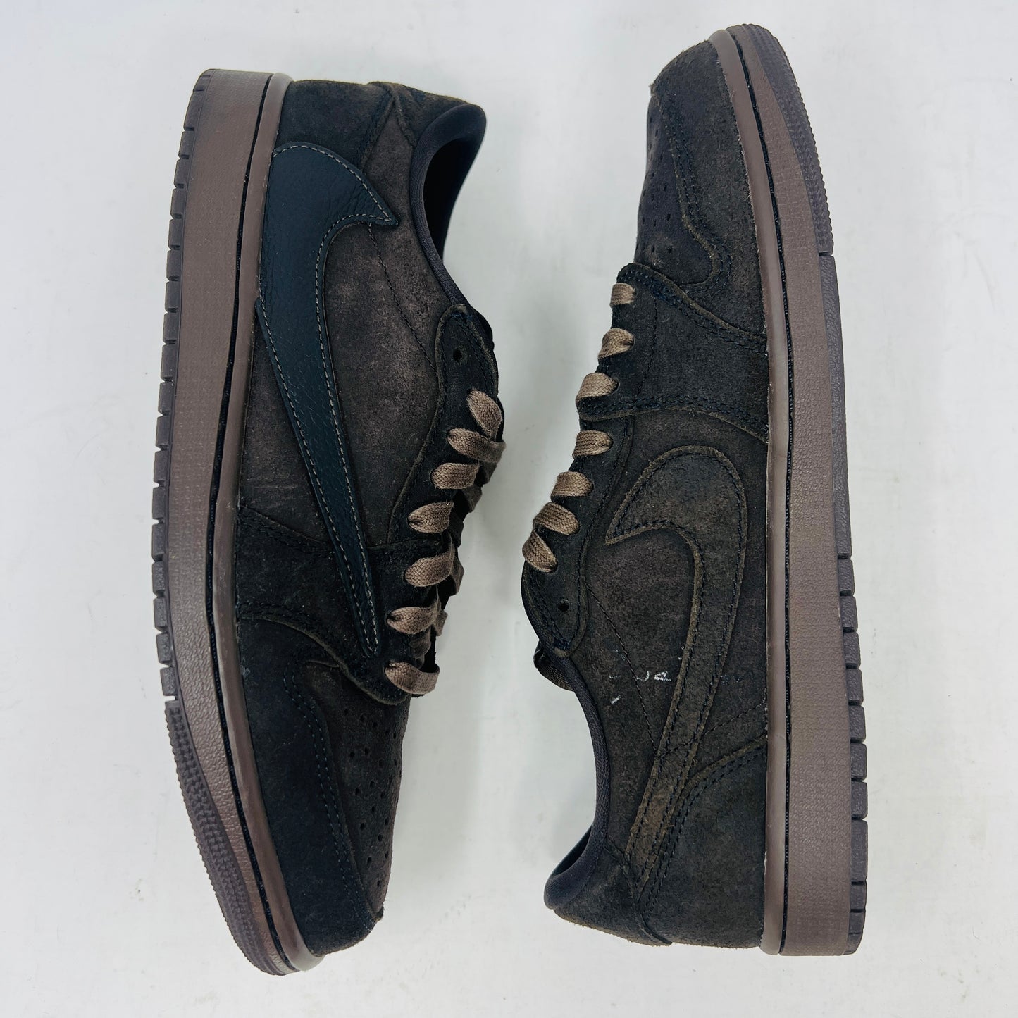 Jordan 1 Retro Low OG SP Travis Scott Velvet Brown