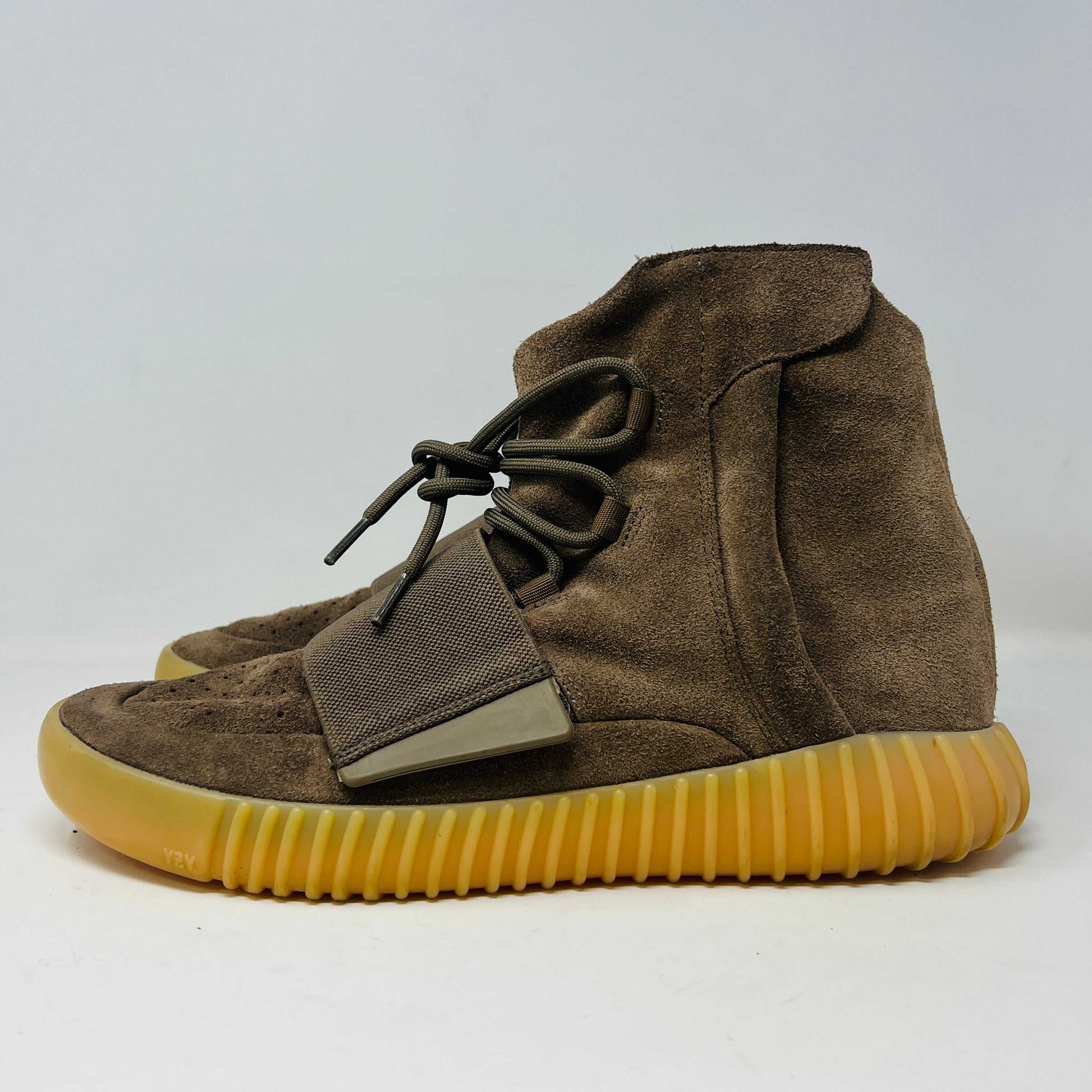 adidas Yeezy Boost 750 Chocolate sneakers with brown uppers and gum sole, 2016 model.