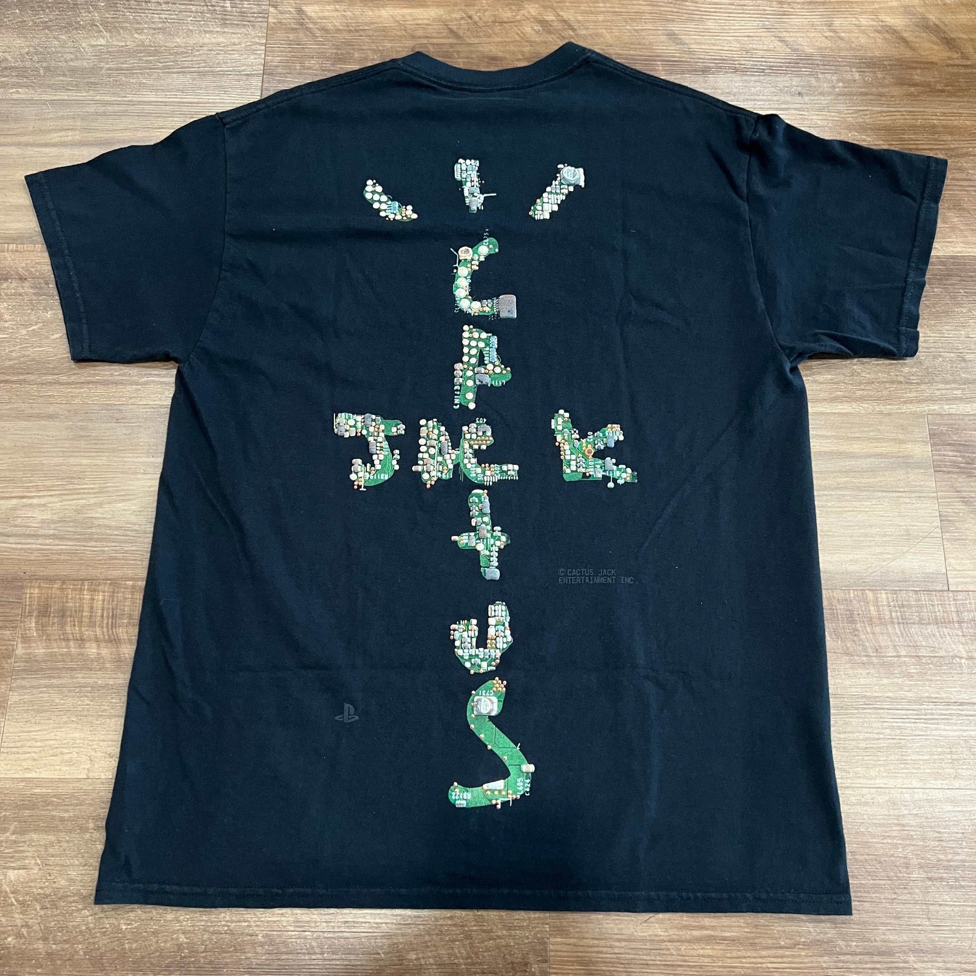 Travis Scott Motherboard Logo T-shirt in black, preowned, size M.