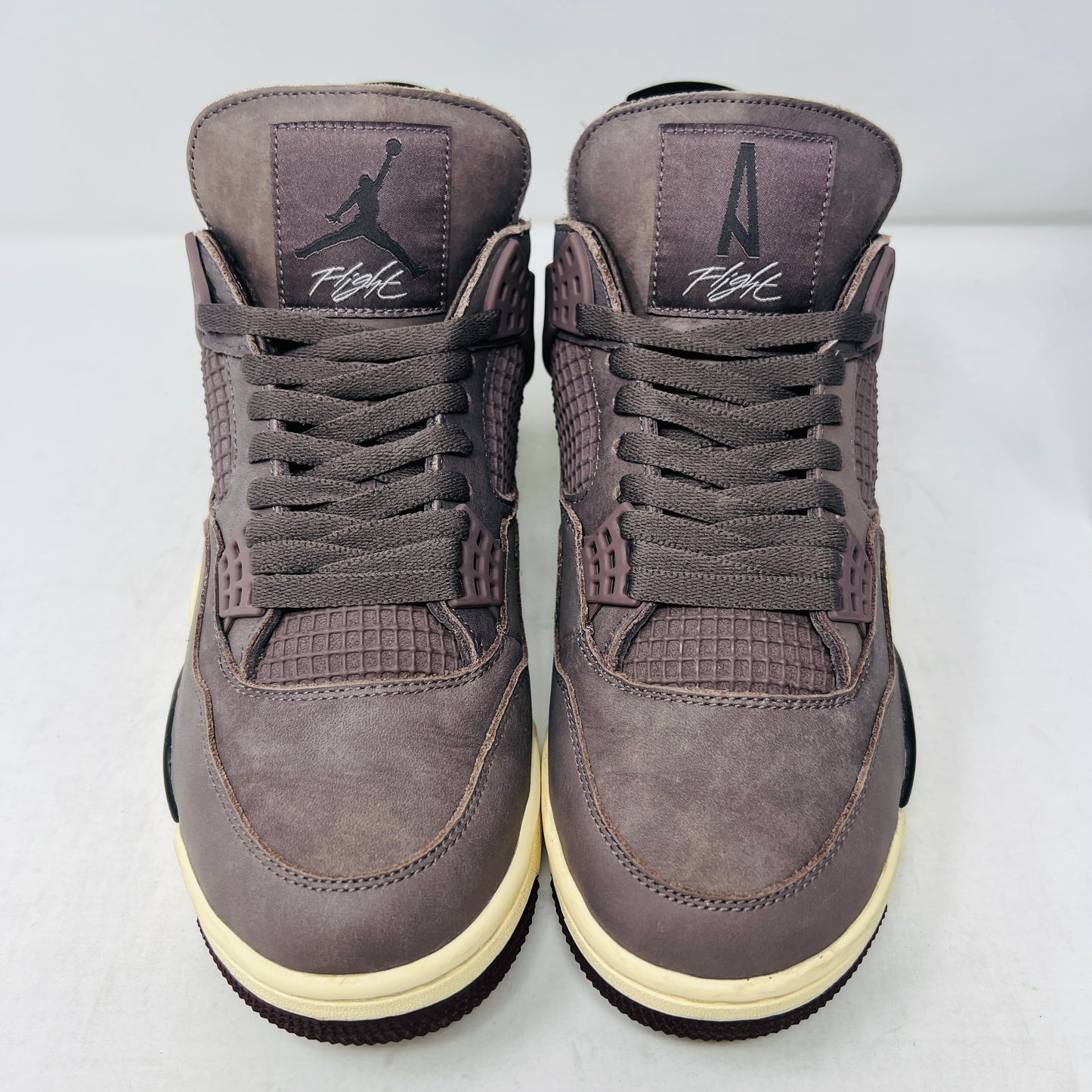 Jordan 4 Retro SP A Ma Maniére Violet Ore