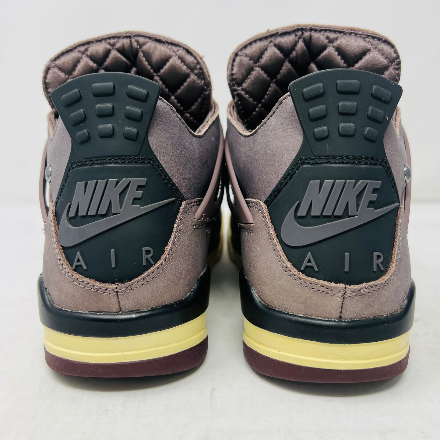 Jordan 4 Retro SP A Ma Maniére Violet Ore