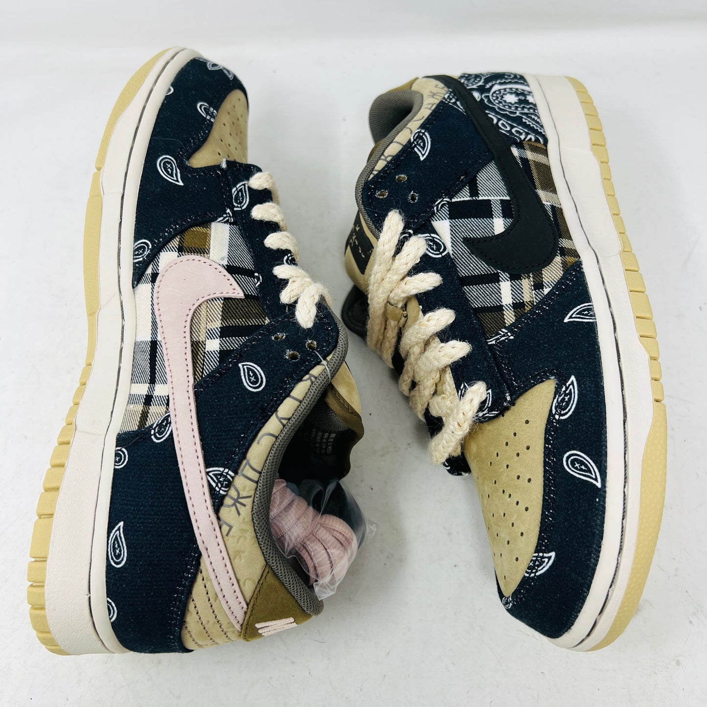 Nike SB Dunk Low Travis Scott (Special Box)