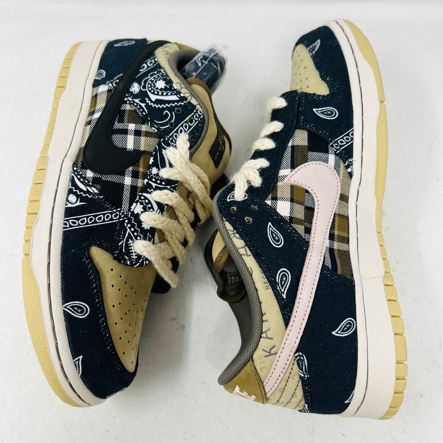 Nike SB Dunk Low Travis Scott (Special Box)