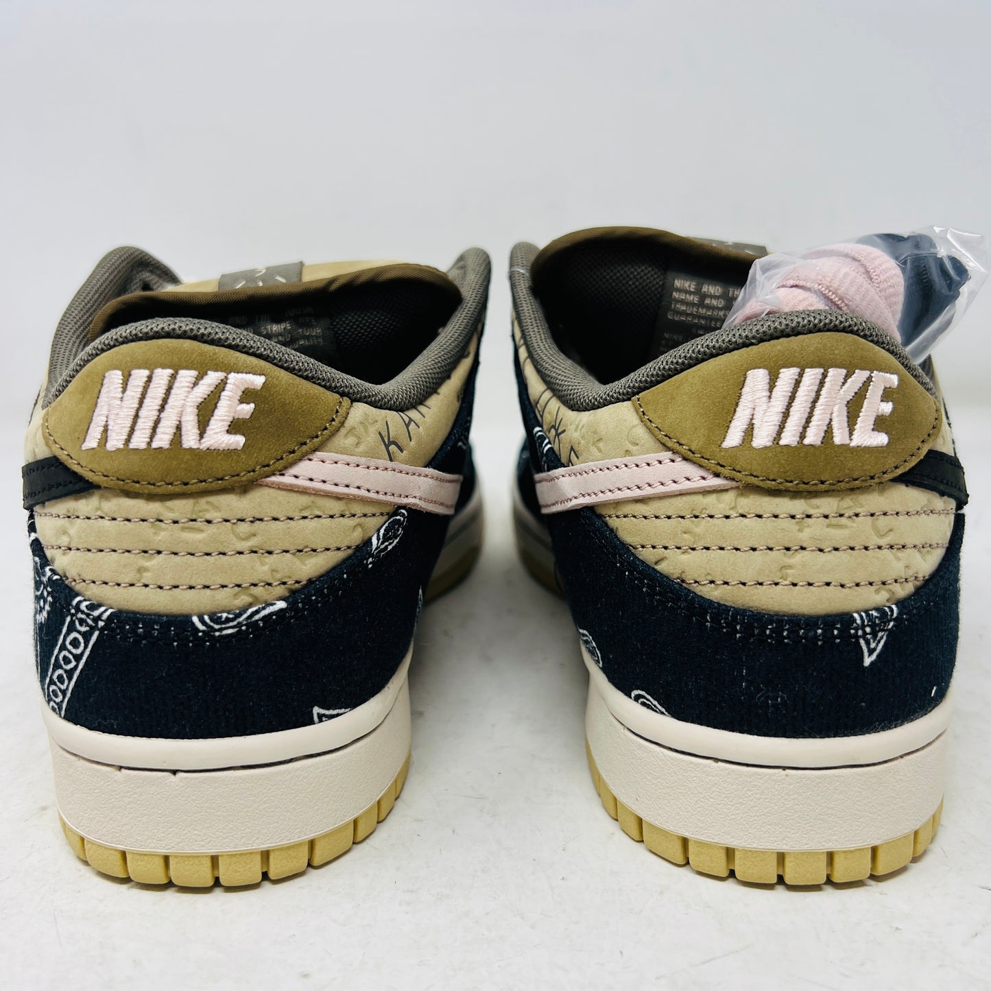 Nike SB Dunk Low Travis Scott (Special Box)