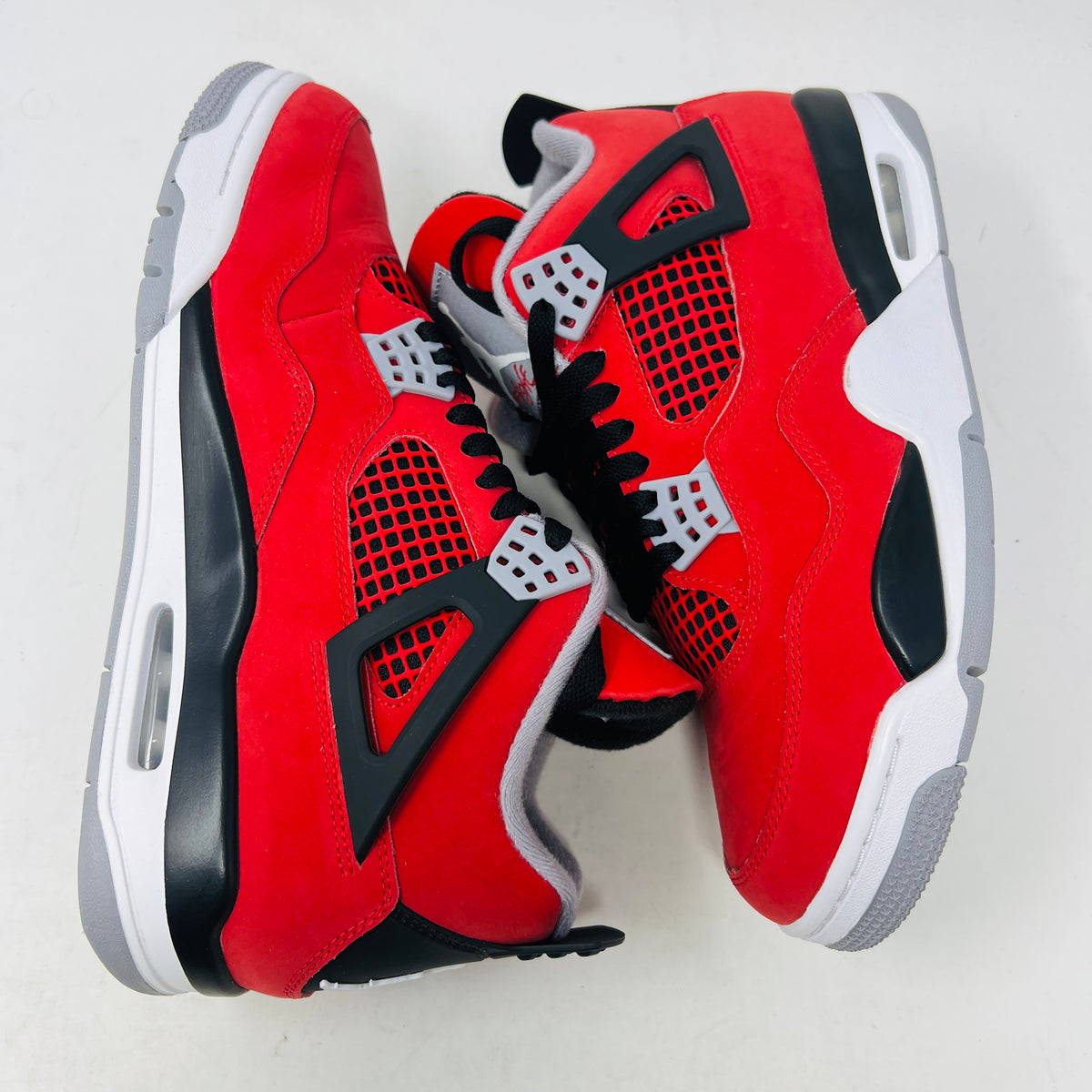 Jordan 4 Retro Toro Bravo (2026)