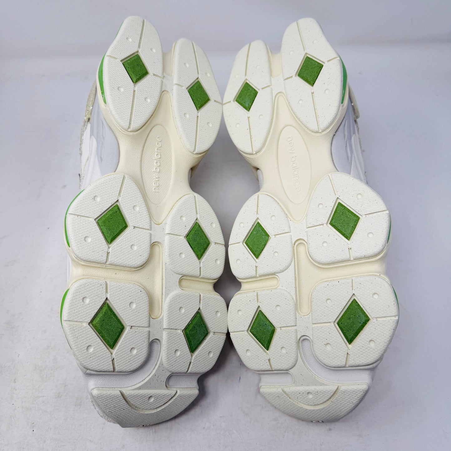 New Balance 9060 Bricks & Wood