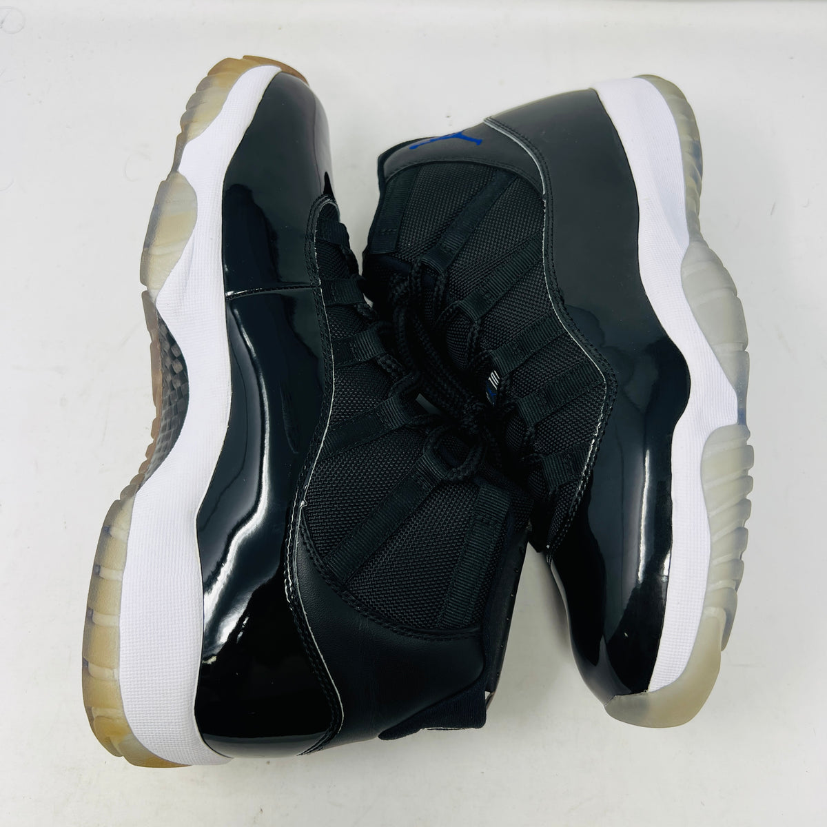 Jordan 11 Retro Space Jam (2016)