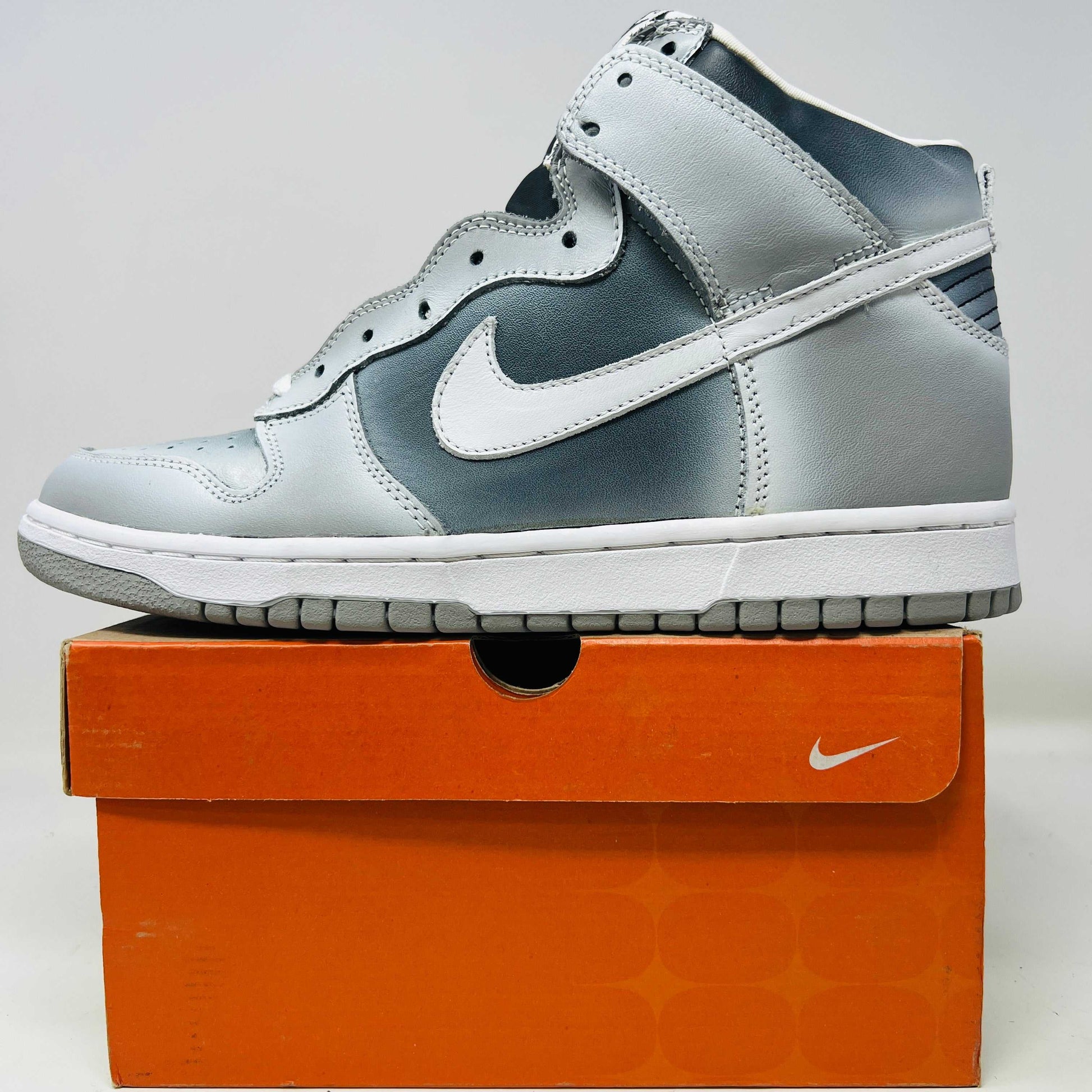 Nike Dunk High Haze sneaker in new condition on original box, 2003 release.