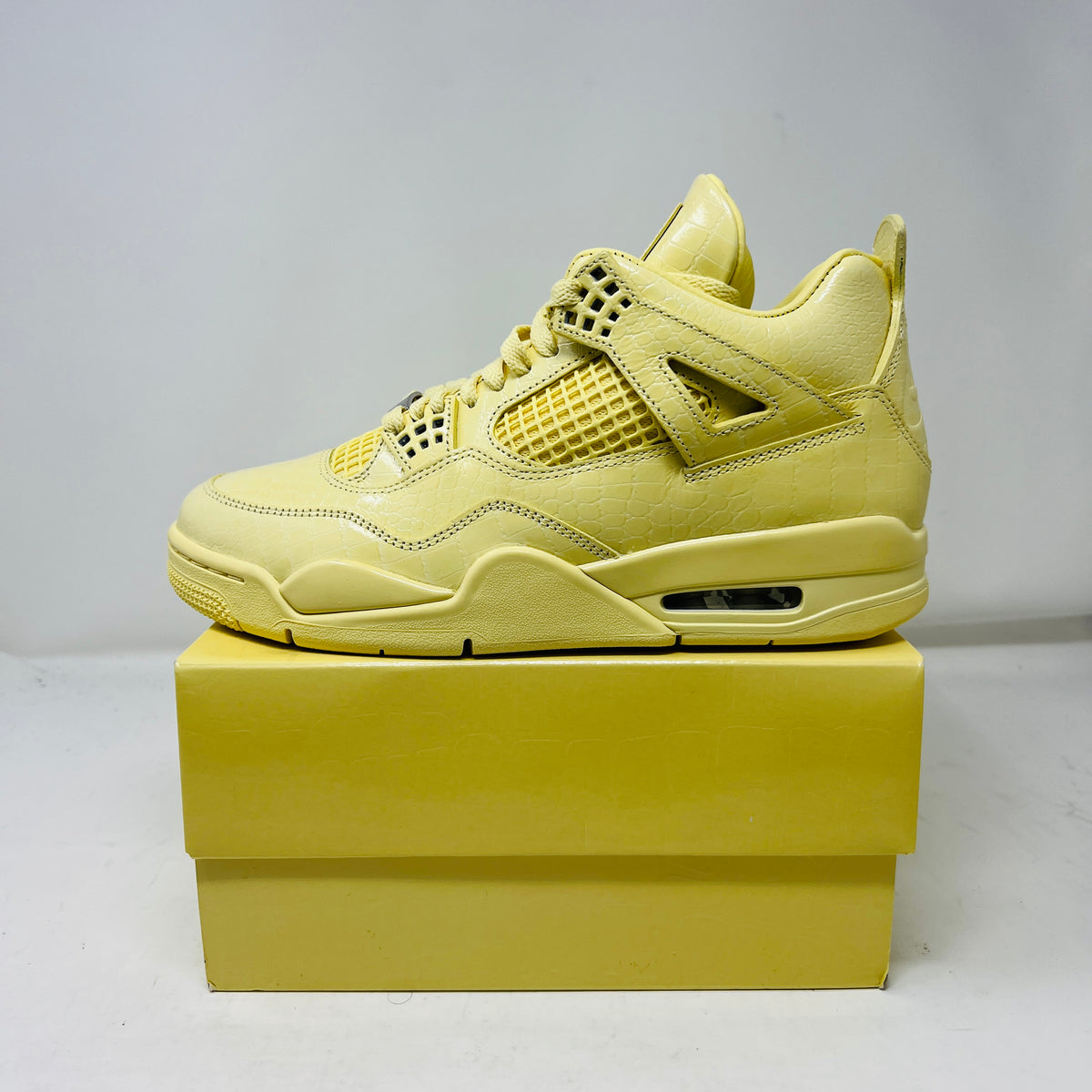 Jordan 4 Retro J Balvin Lemonade