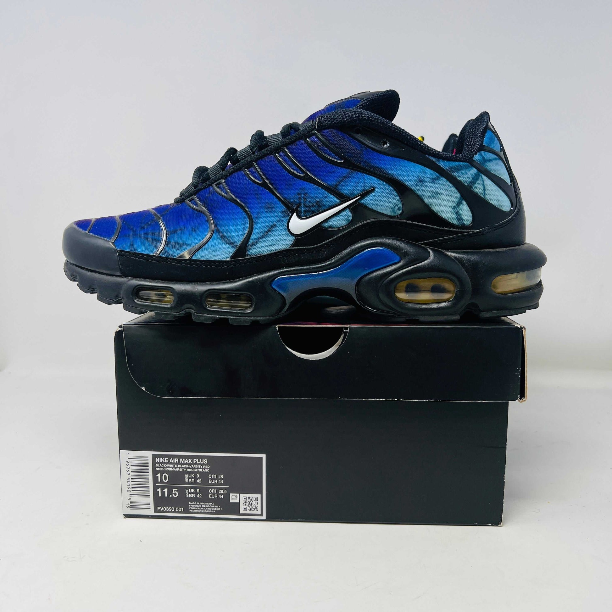 Nike Air Max Plus 25th Anniversary sneakers on box, 2023 edition, condition 8.5/10.