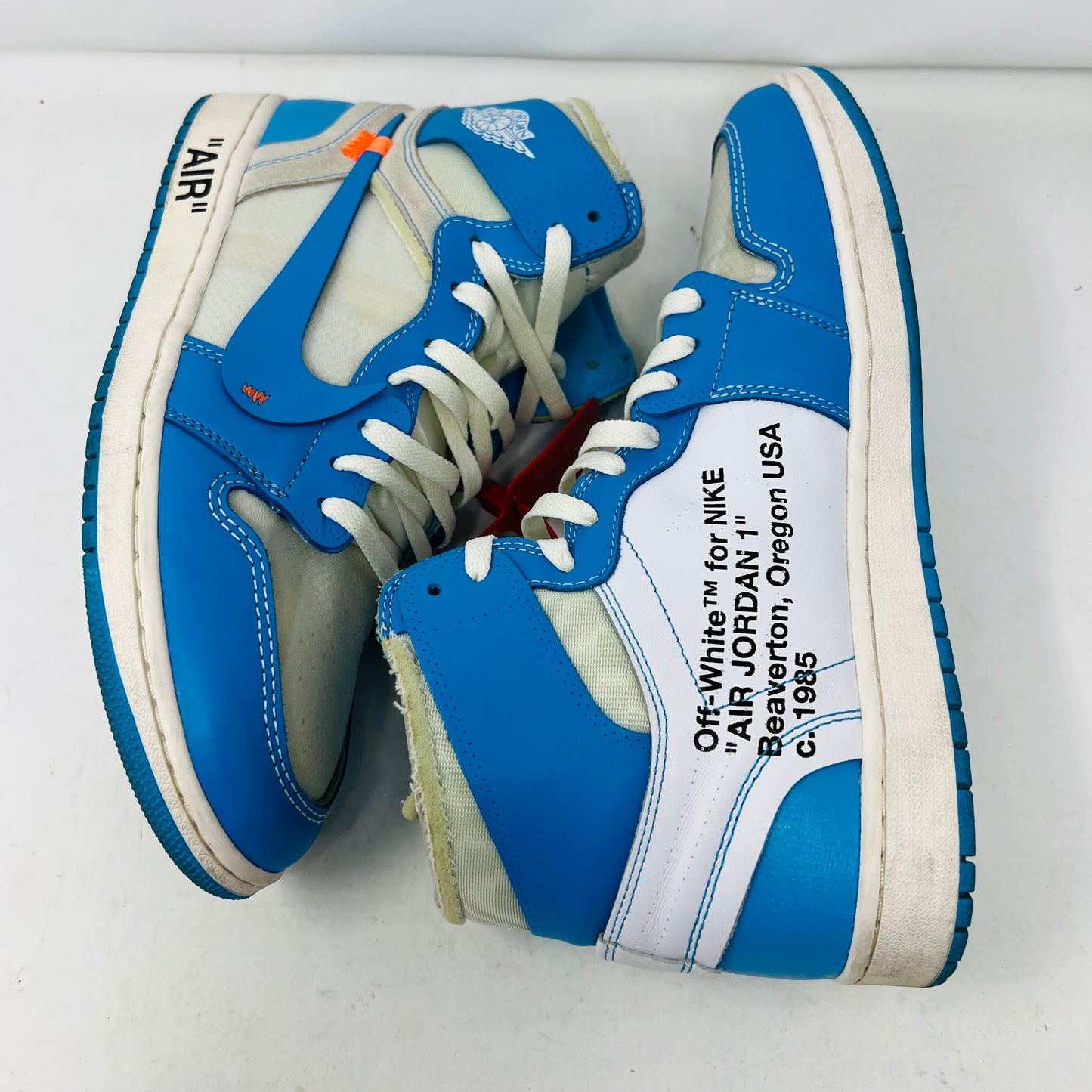 Jordan 1 Retro High Off-White University Blue