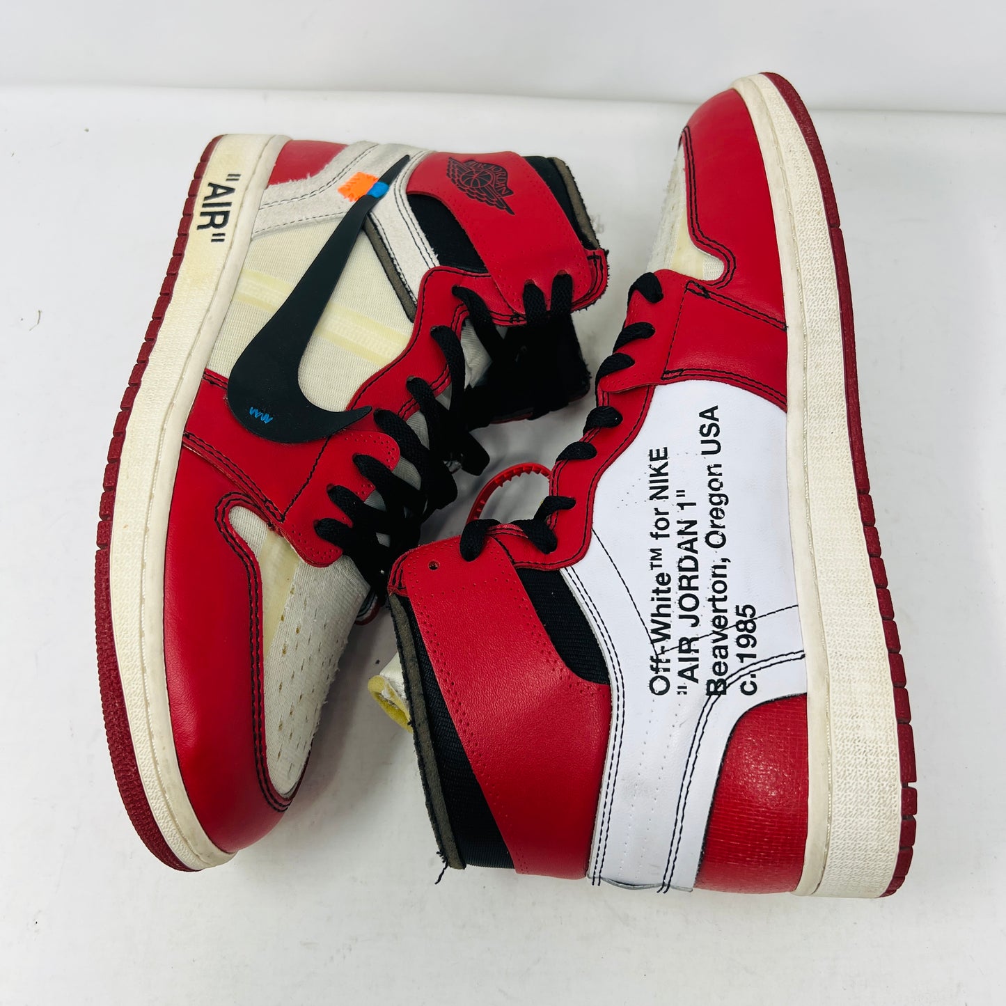 Jordan 1 Retro High Off-White Chicago