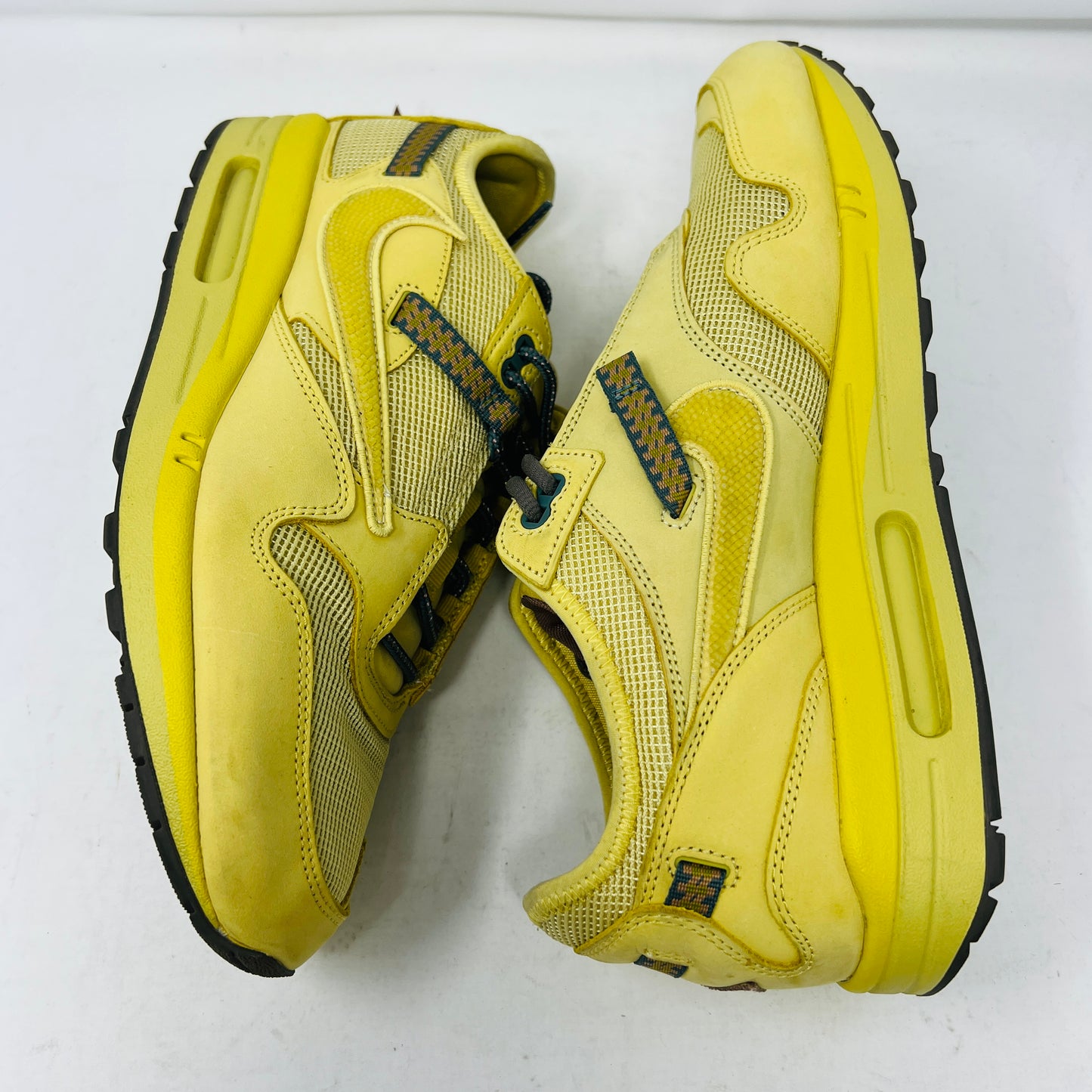 Nike Air Max 1 Travis Scott Cactus Jack Saturn Gold