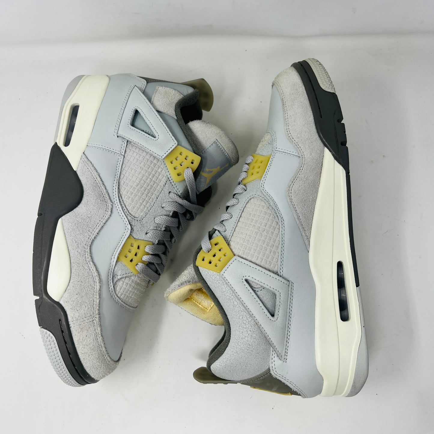 Jordan 4 Retro SE Craft Photon Dust
