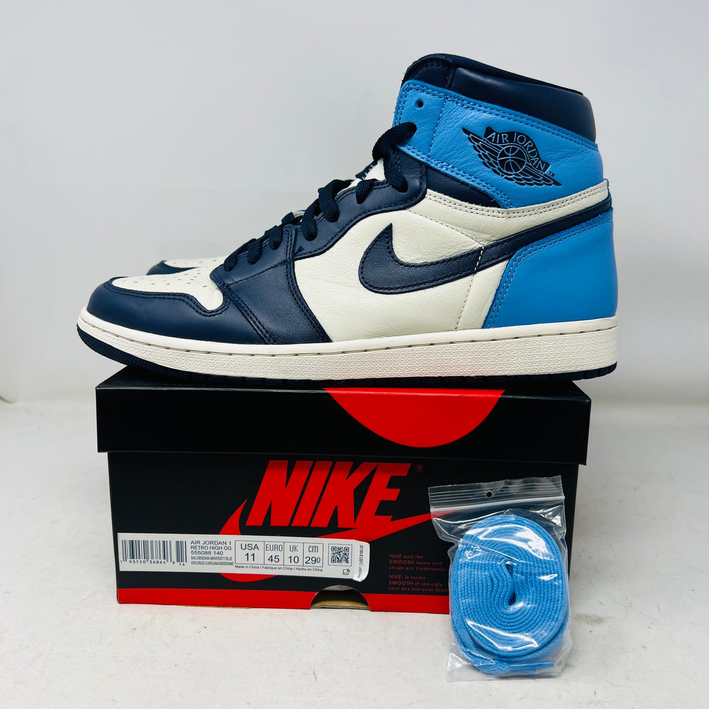 Jordan 1 Retro High Obsidian