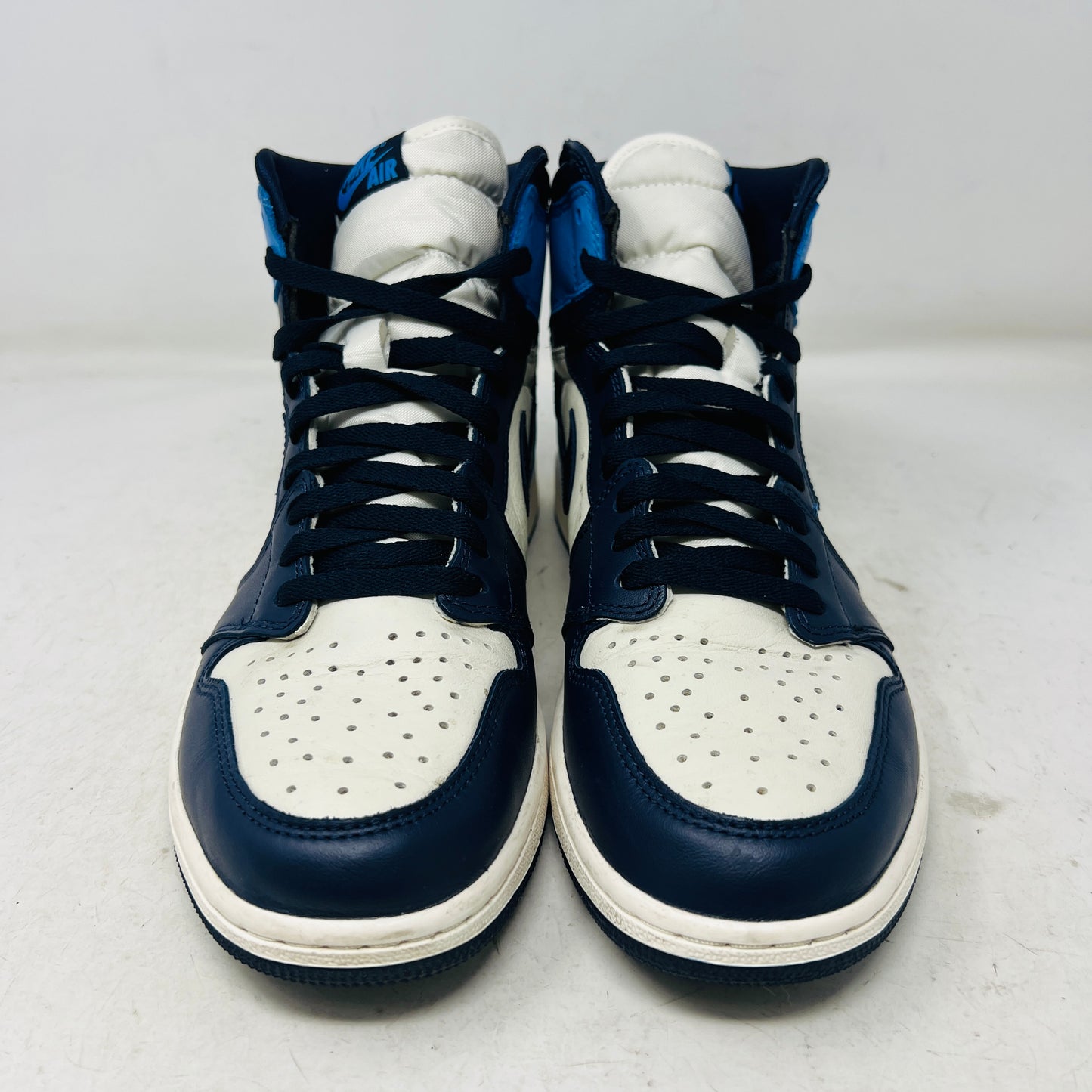 Jordan 1 Retro High Obsidian