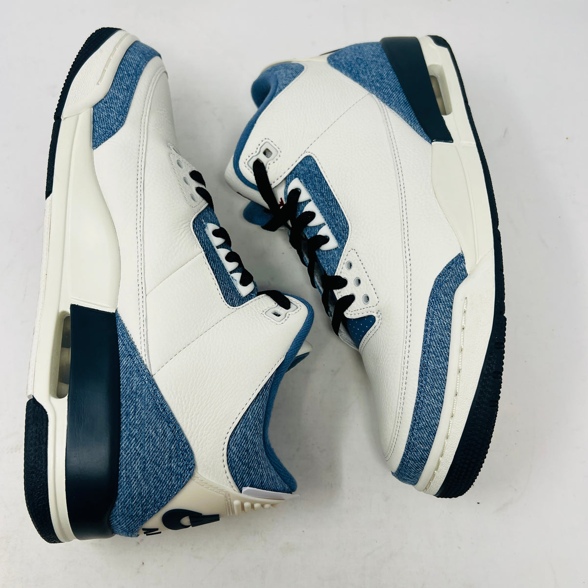 Jordan 3 Retro Levi’s All-Star