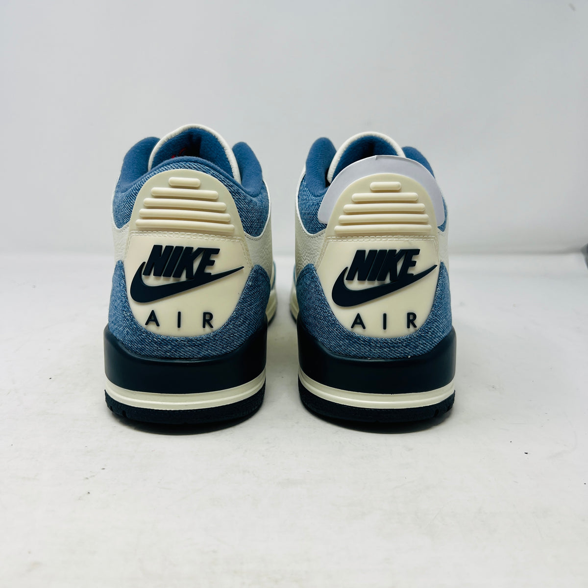 Jordan 3 Retro Levi’s All-Star