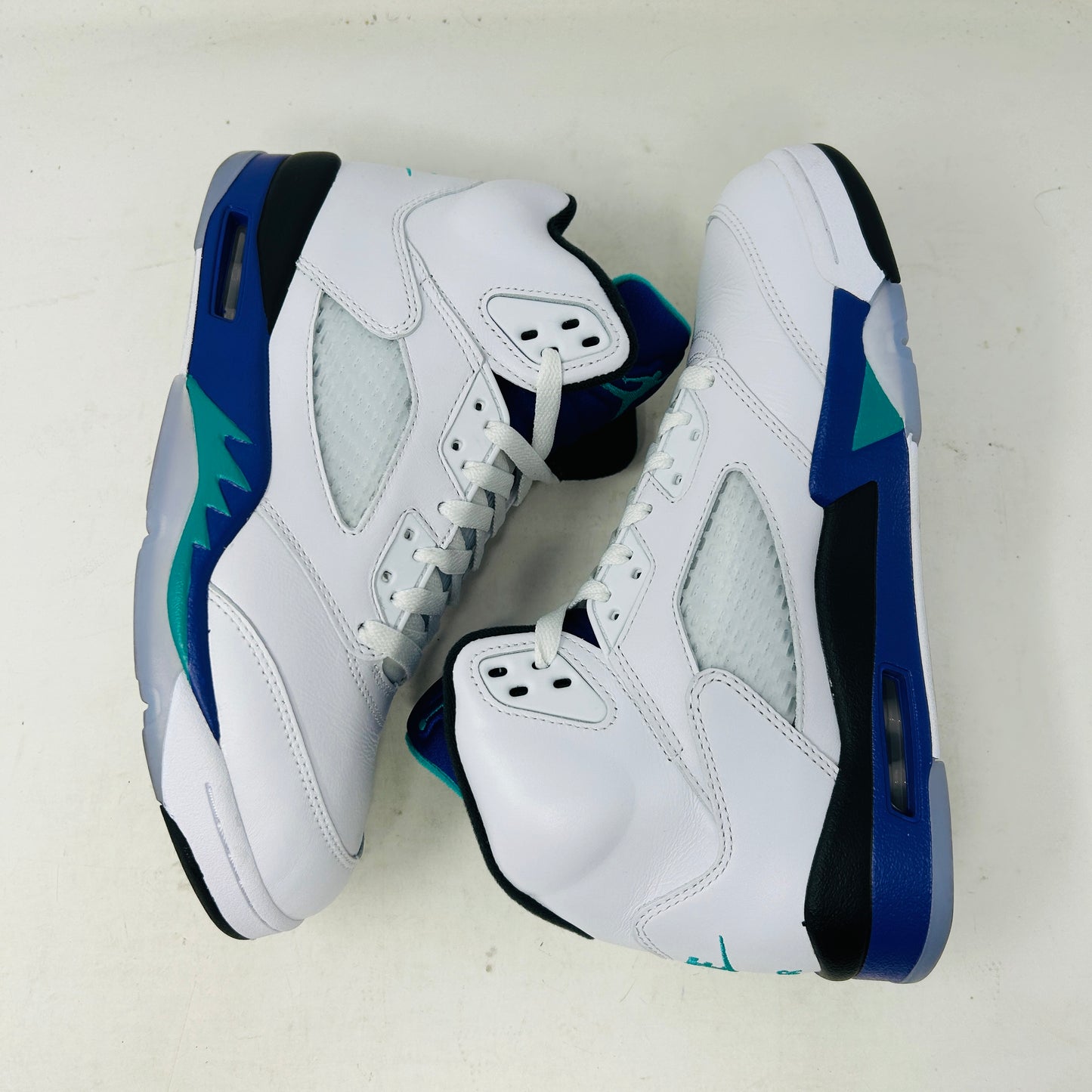 Jordan 5 Retro Grape (2025)