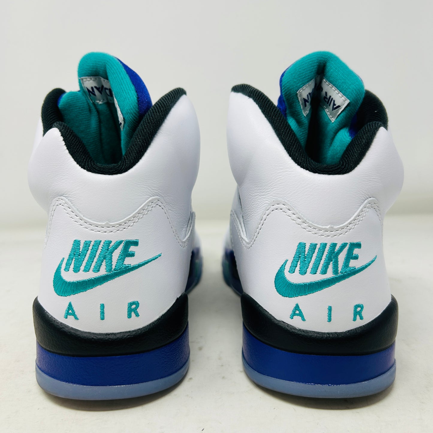 Jordan 5 Retro Grape (2025)