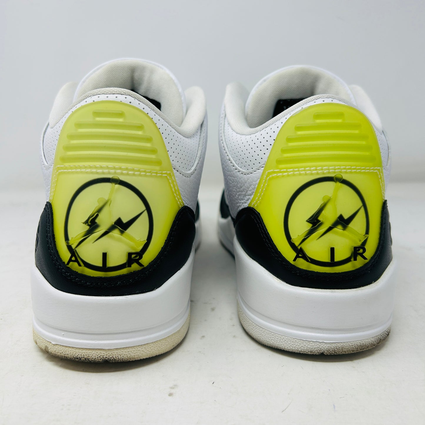 Jordan 3 Retro Fragment