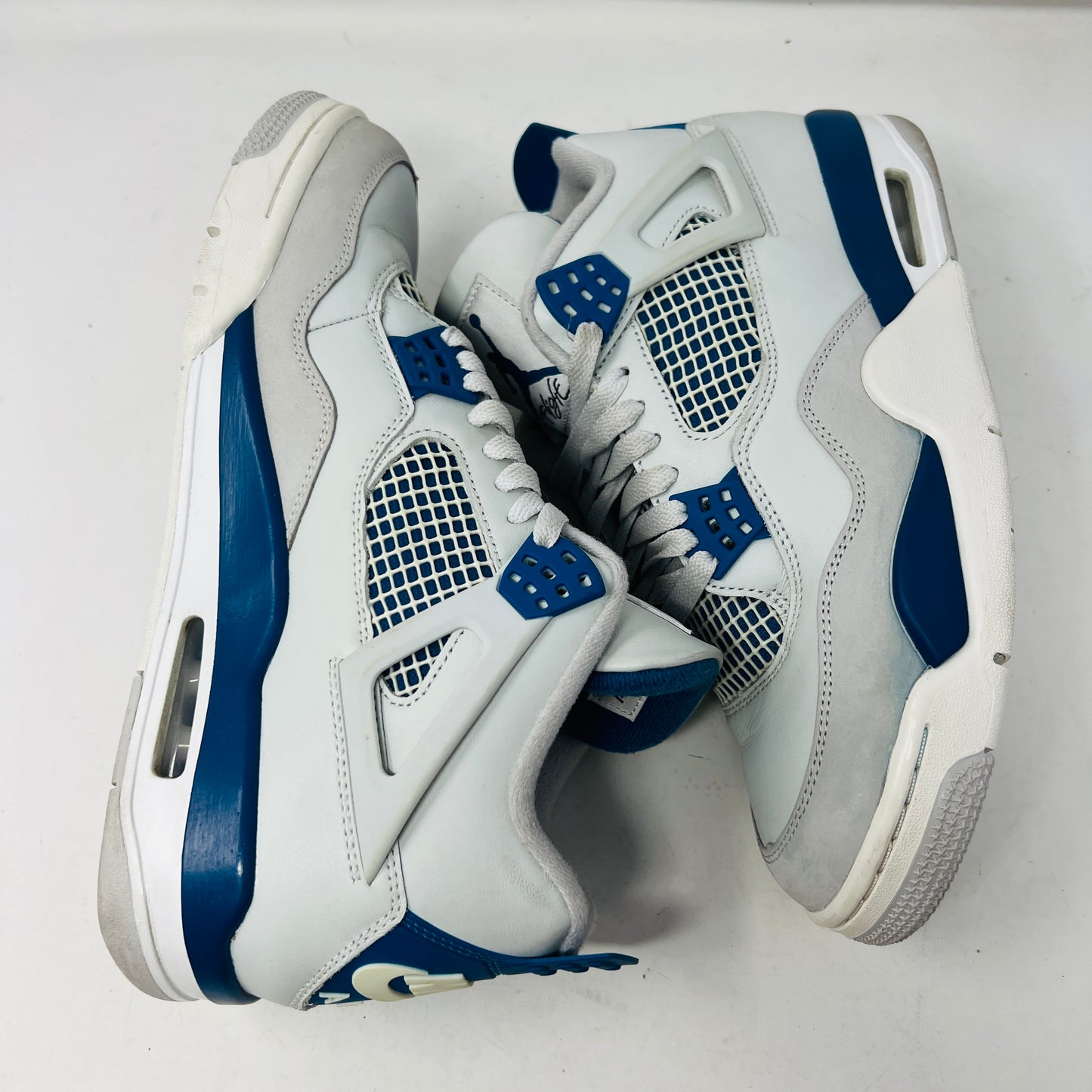 Jordan 4 Retro Military Blue (2024)