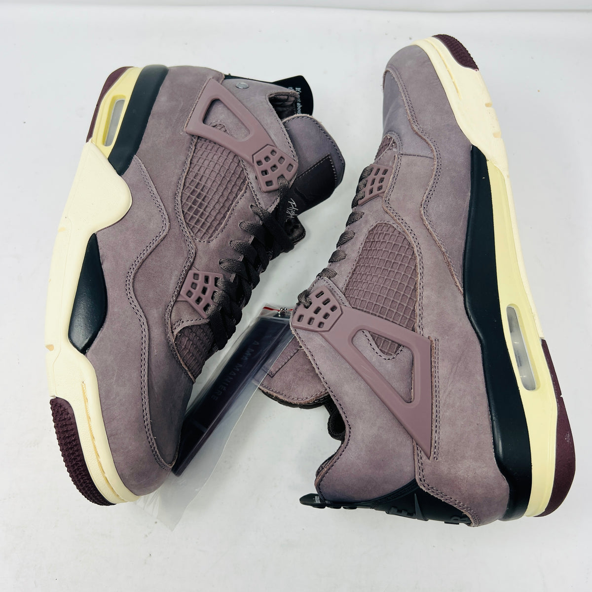 Jordan 4 Retro SP A Ma Maniére Violet Ore