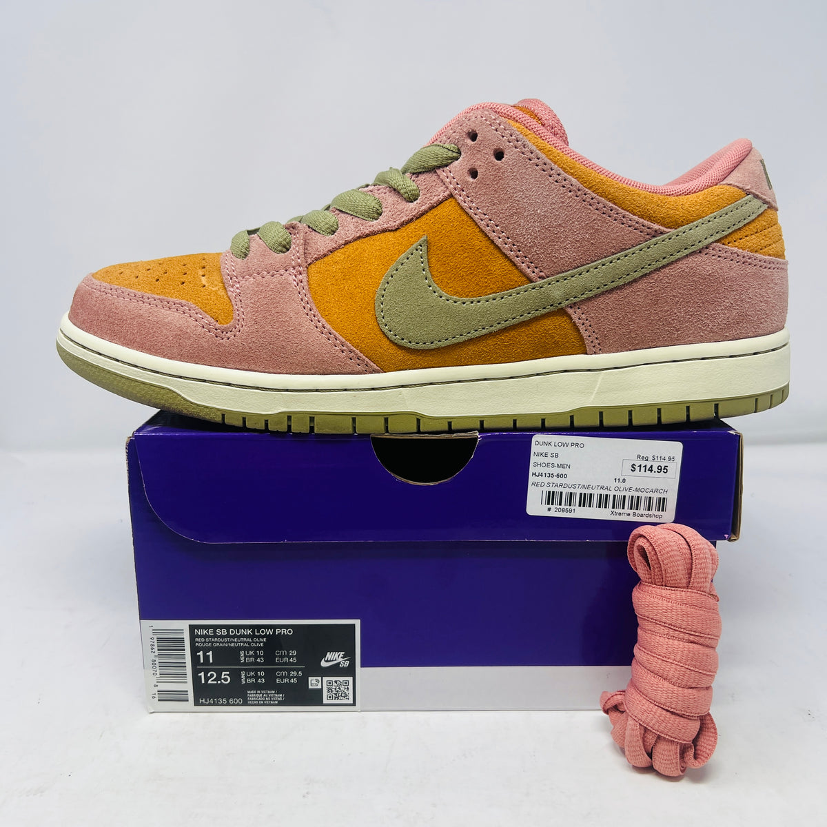 Nike SB Dunk Low Red Stardust