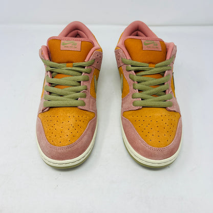 Nike SB Dunk Low Red Stardust