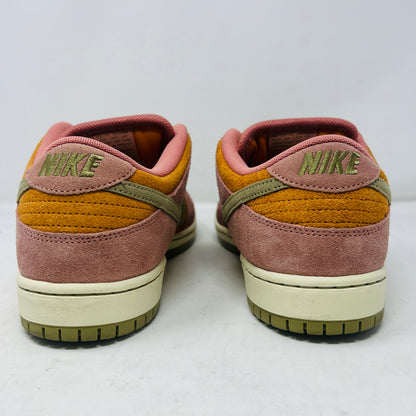 Nike SB Dunk Low Red Stardust