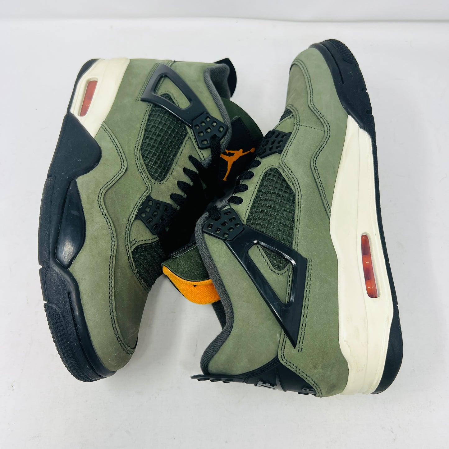 Jordan 4 Retro OG SP Undefeated (2025)