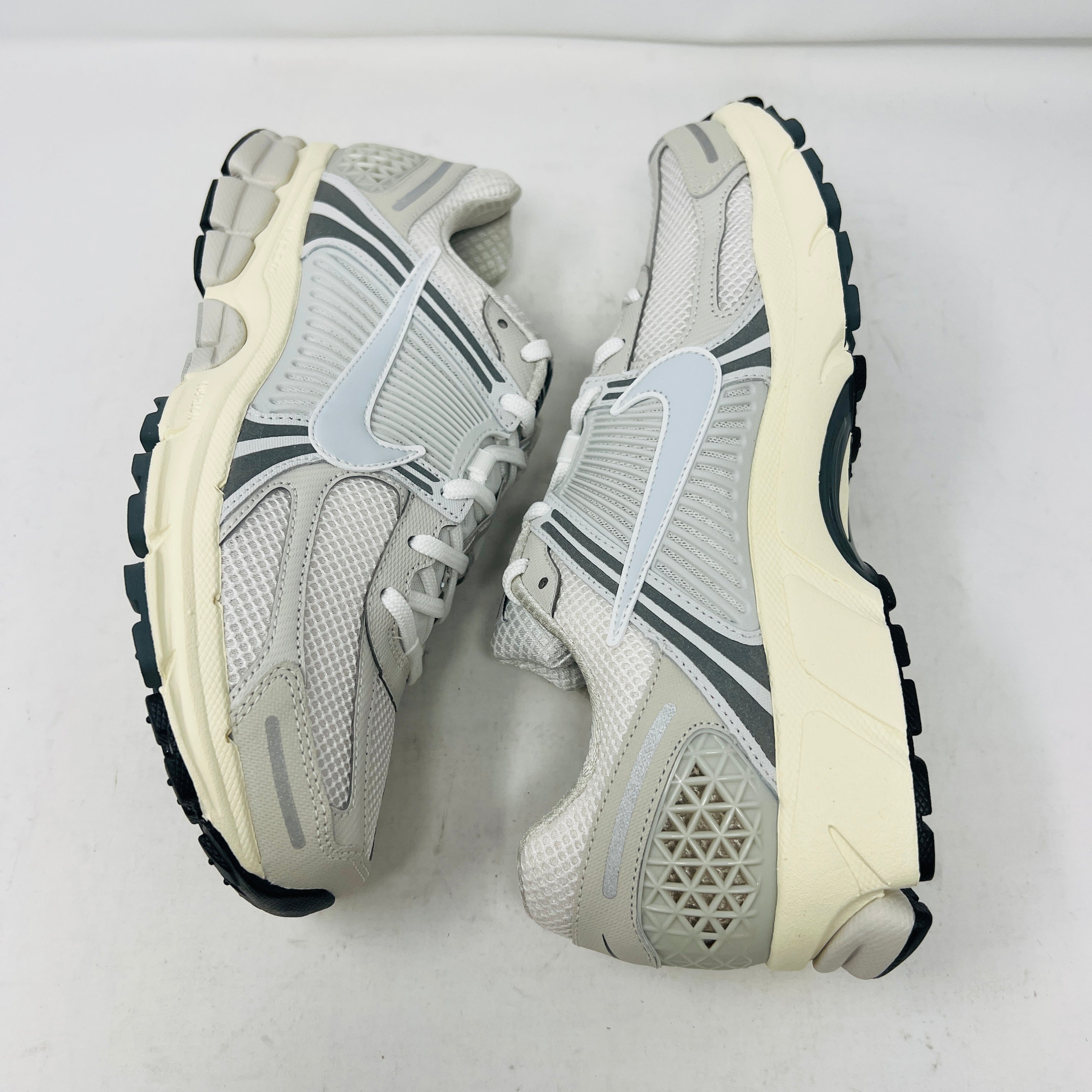 Nike Zoom Vomero 5 Platinum Tint – Holy Ground