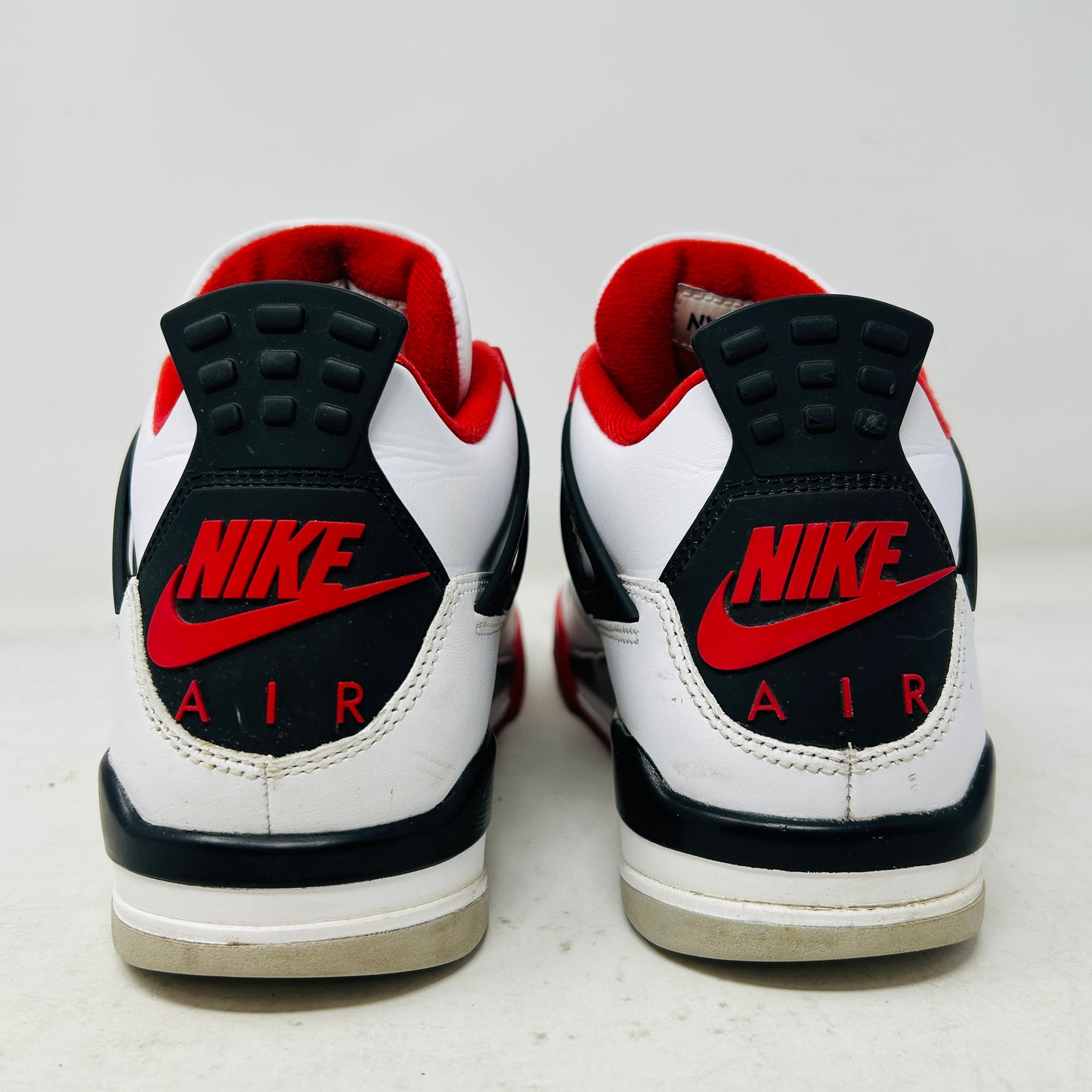 Jordan 4 Retro Fire Red (2020)