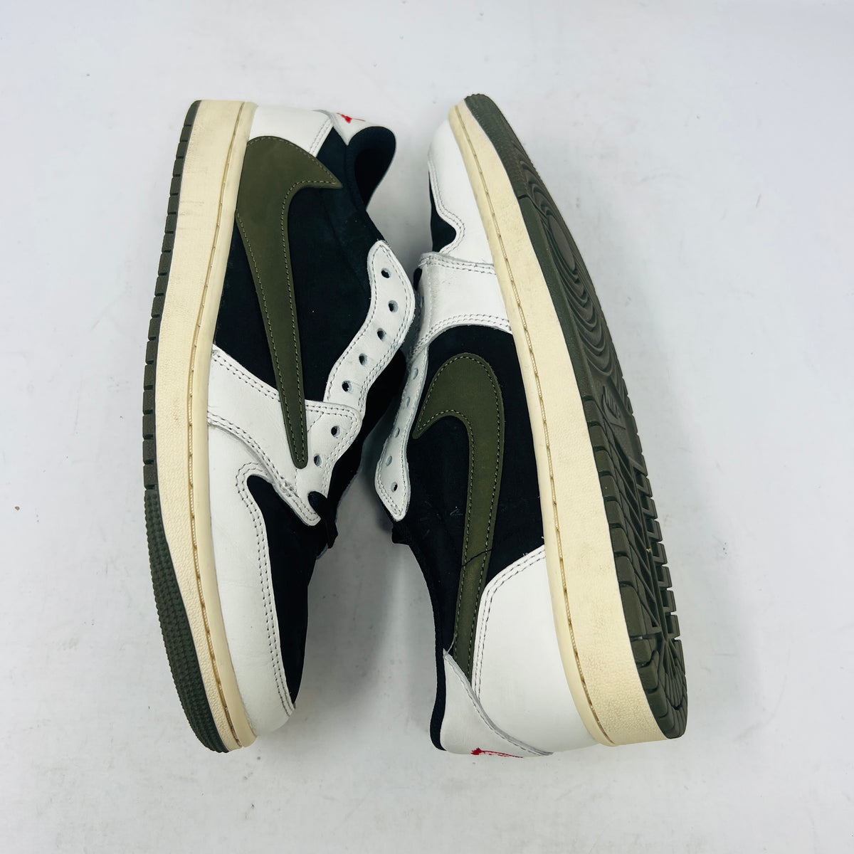 Jordan 1 Retro Low OG SP Travis Scott Olive