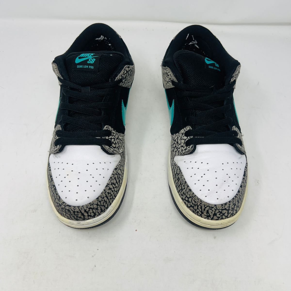 Nike SB Dunk Low atmos Elephant