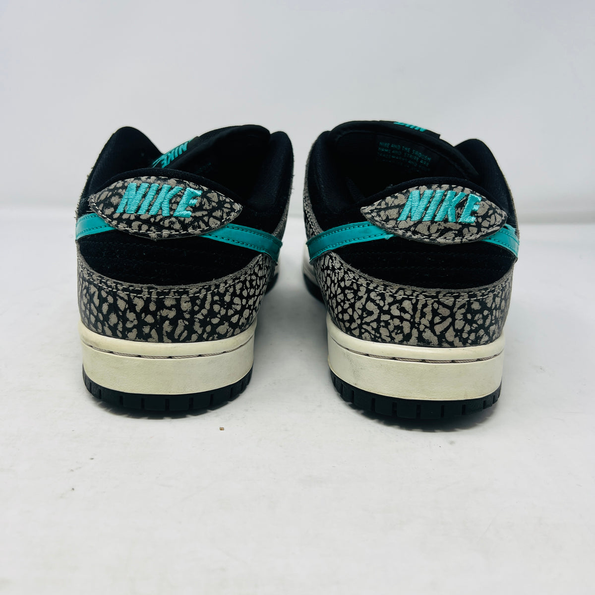 Nike SB Dunk Low atmos Elephant