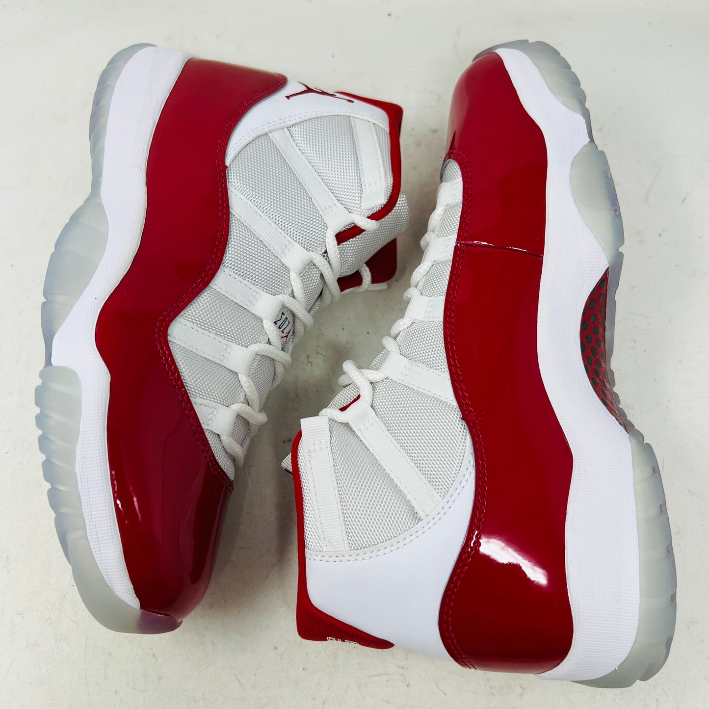 Jordan 11 Retro Cherry (2022)