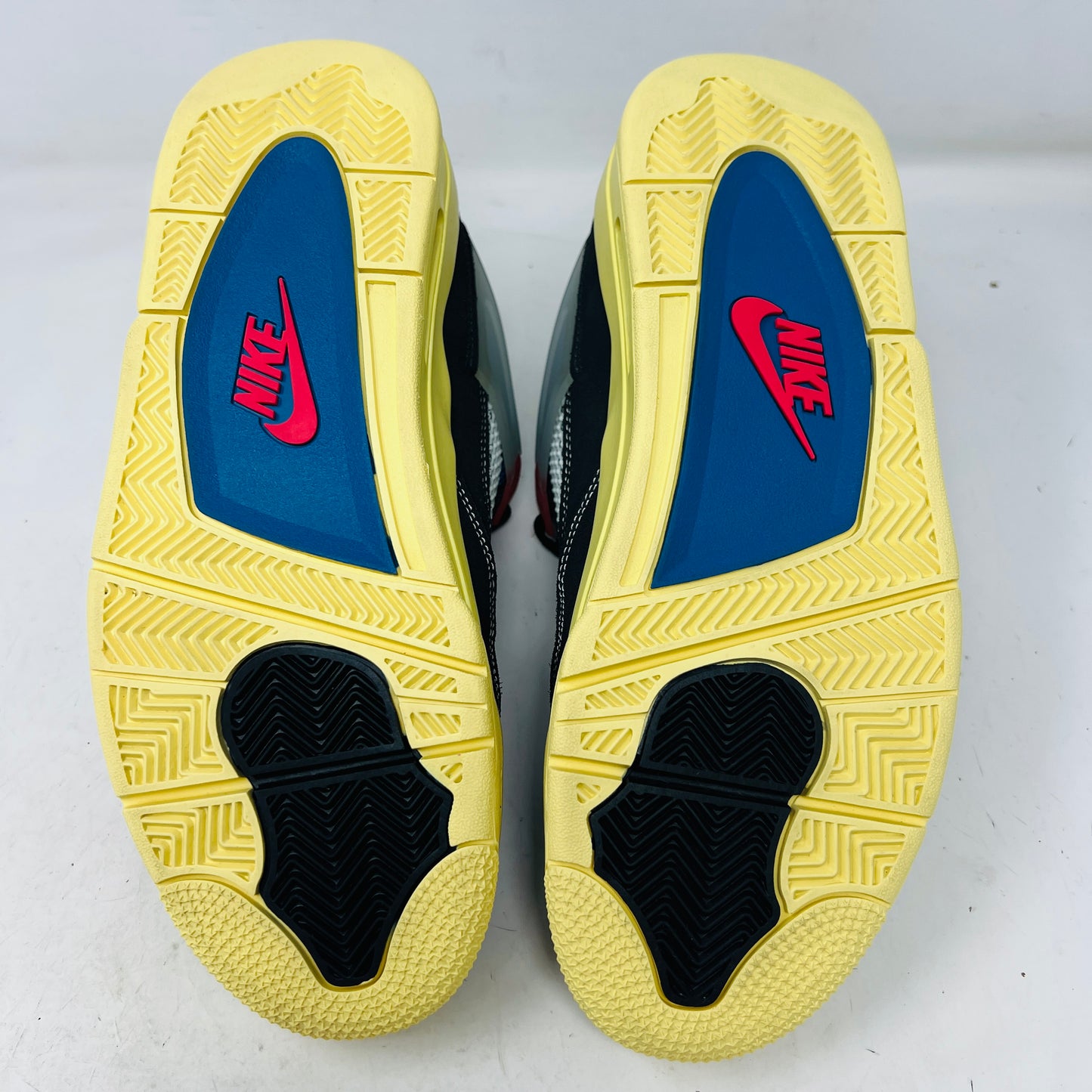 Jordan 4 Retro Union Off Noir