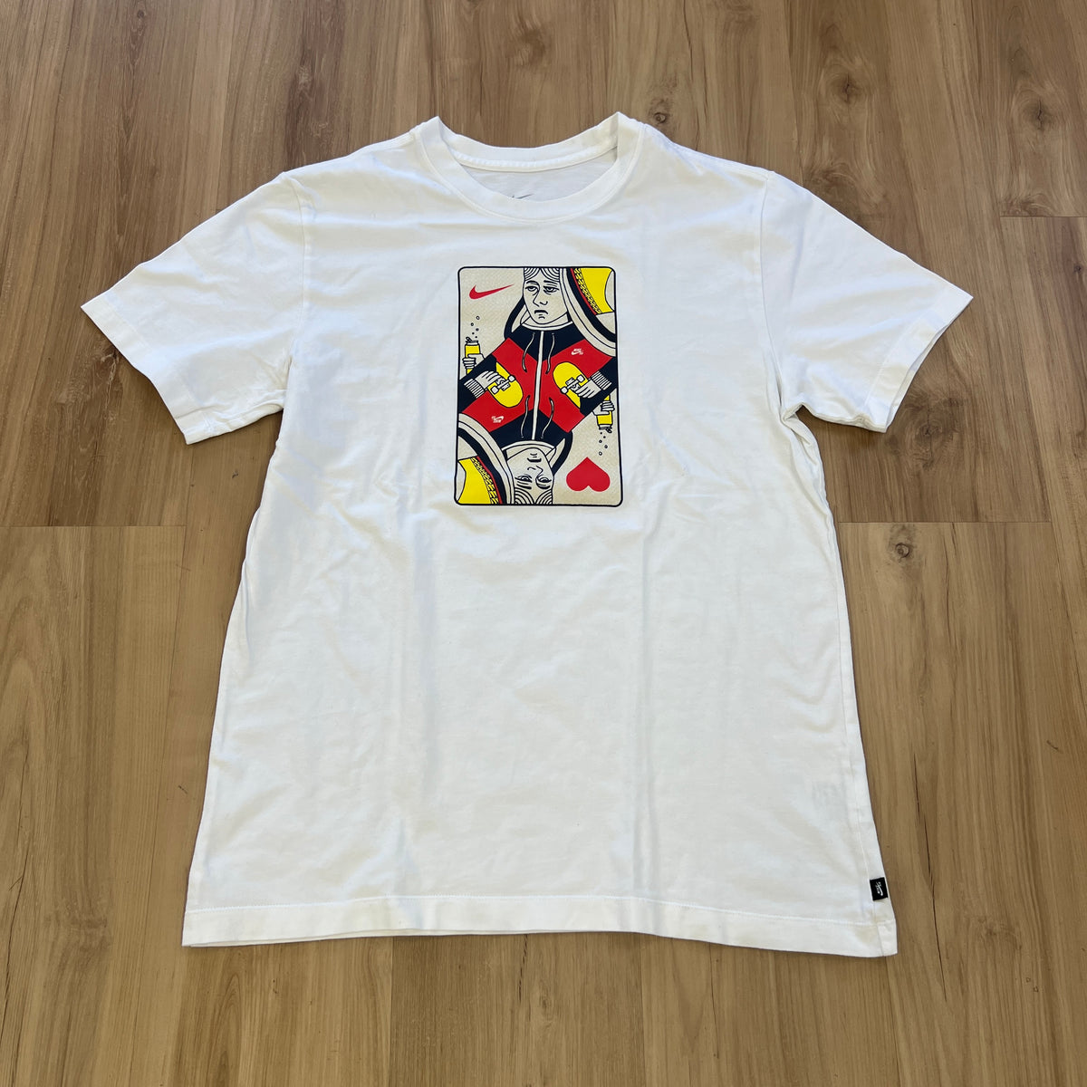 Nike SB Queen Card Graphic T-Shirt