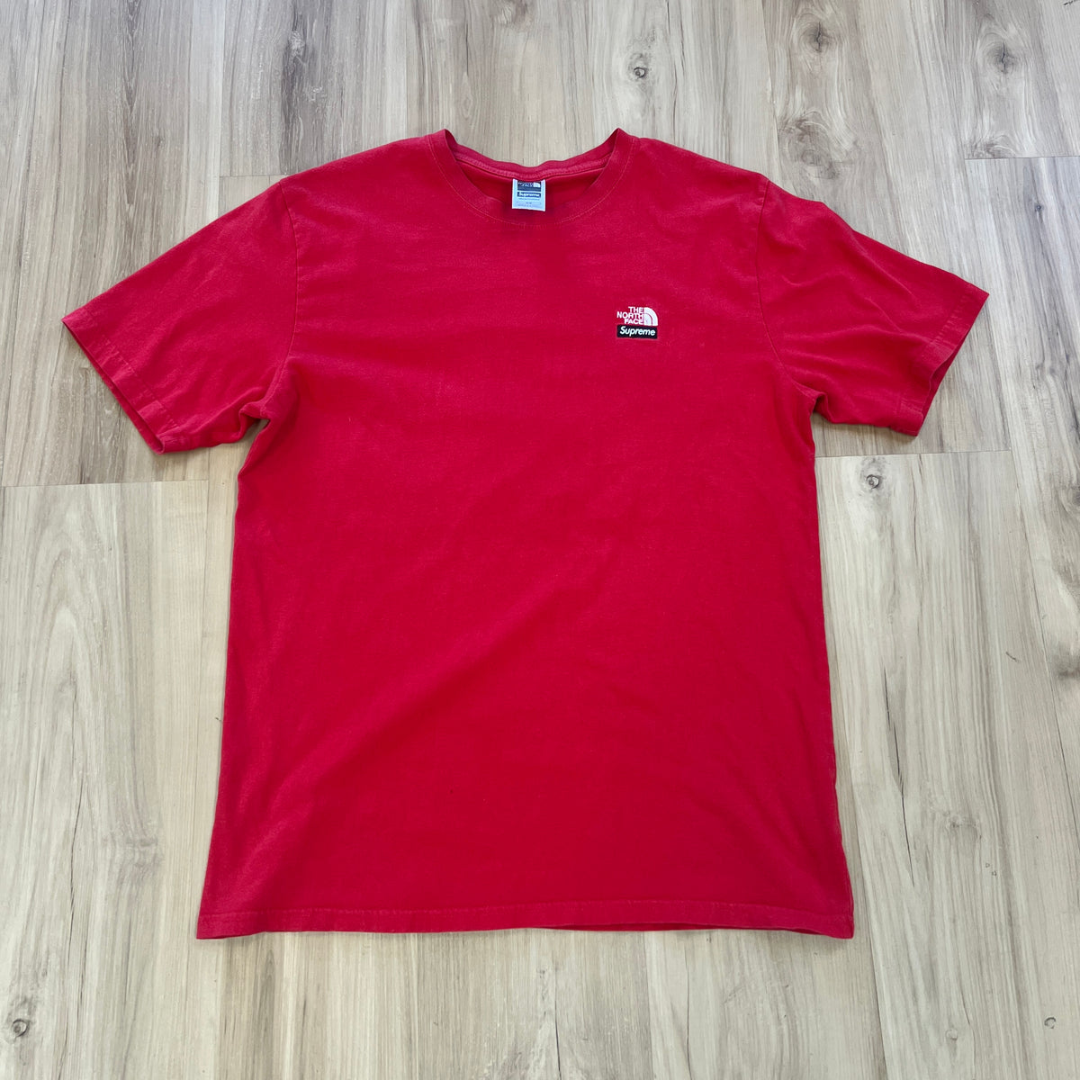 Supreme The North Face Bandana Tee Red